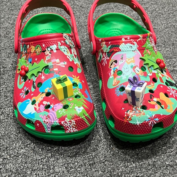 Christmas Crocs - Picture 3 of 5